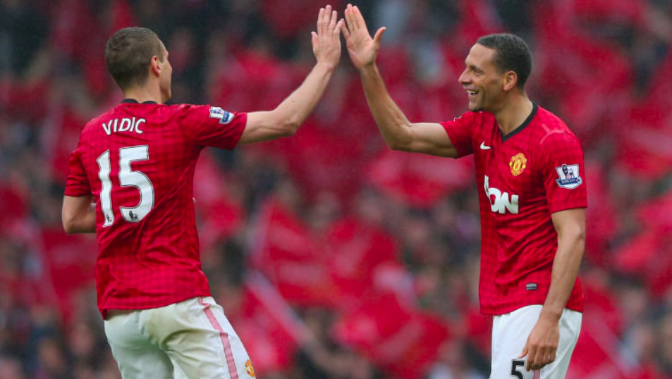 踏上草坪 踏上草坪